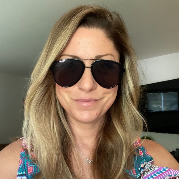 karenleone639